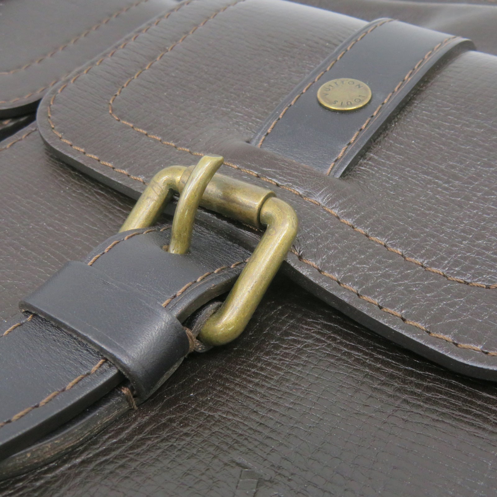 LOUIS VUITTON 牛皮皮革Whichita金扣肩背袋棕色