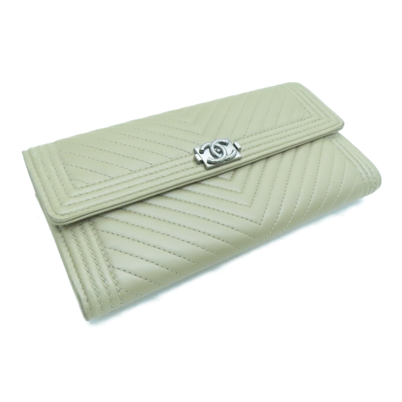 CHANEL 牛皮皮革Boy Long Wallet銀扣長錢包卡其色