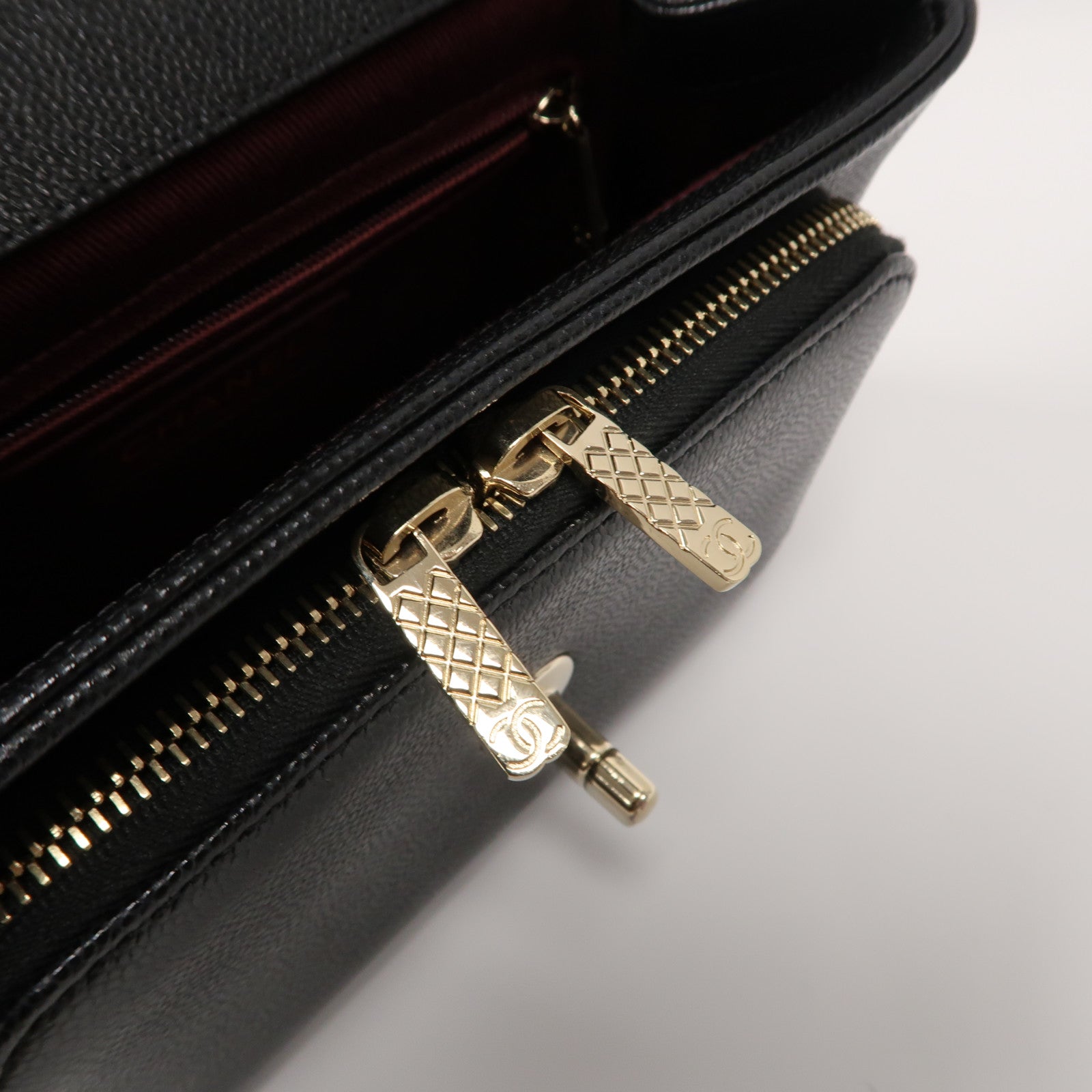 CHANEL 菱格Caviar皮革Business Affinity Bag金扣手挽肩背兩用袋黑色