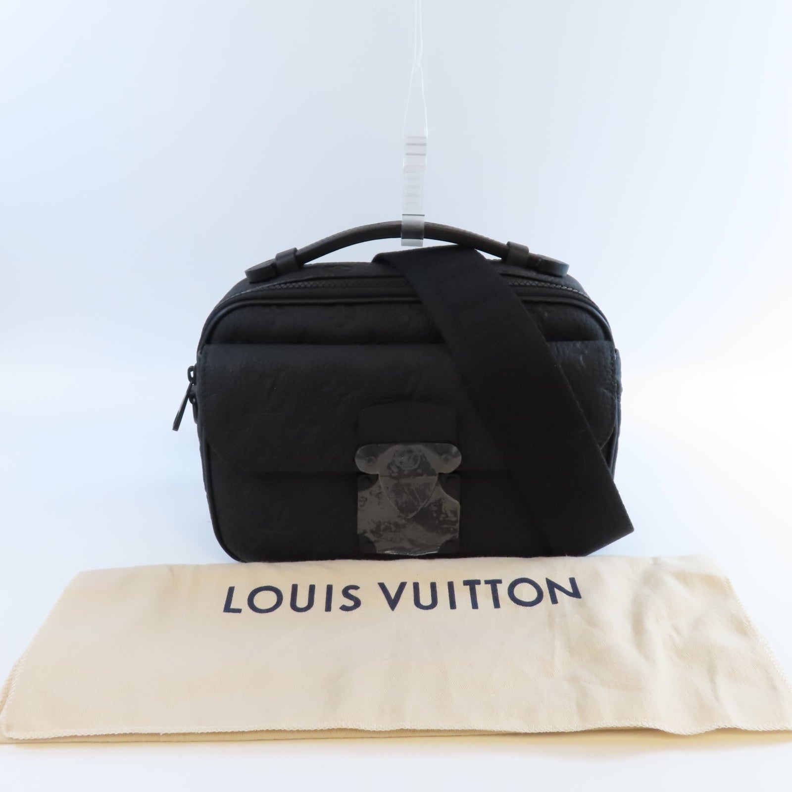 LOUIS VUITTON Monogram Empreinte S Lock黑扣手挽肩背兩用袋黑色