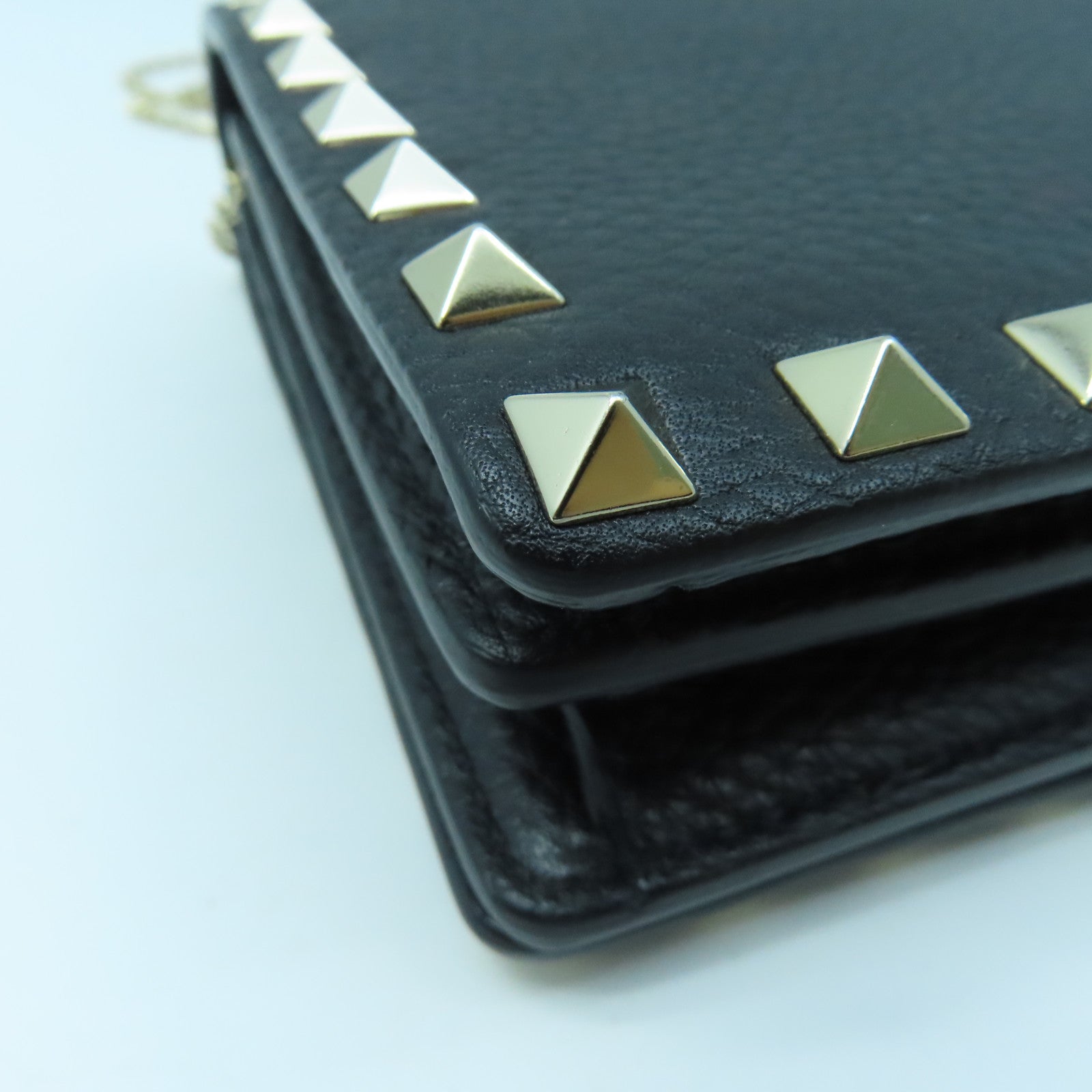 Valentino Leather Chain Shoulder Gold Buckle Chain Shoulder Bag Black