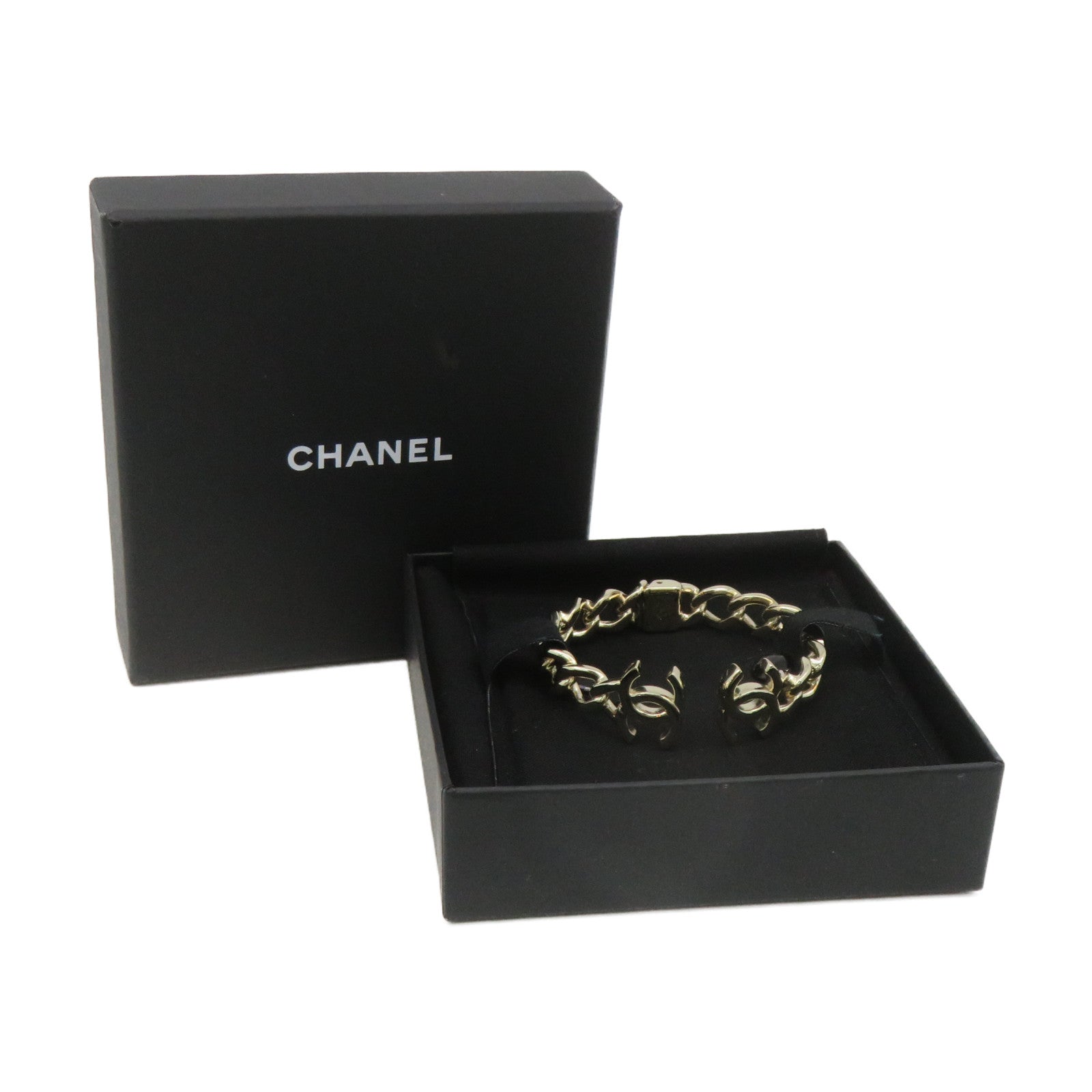 CHANEL metal CC Bangle bracelet