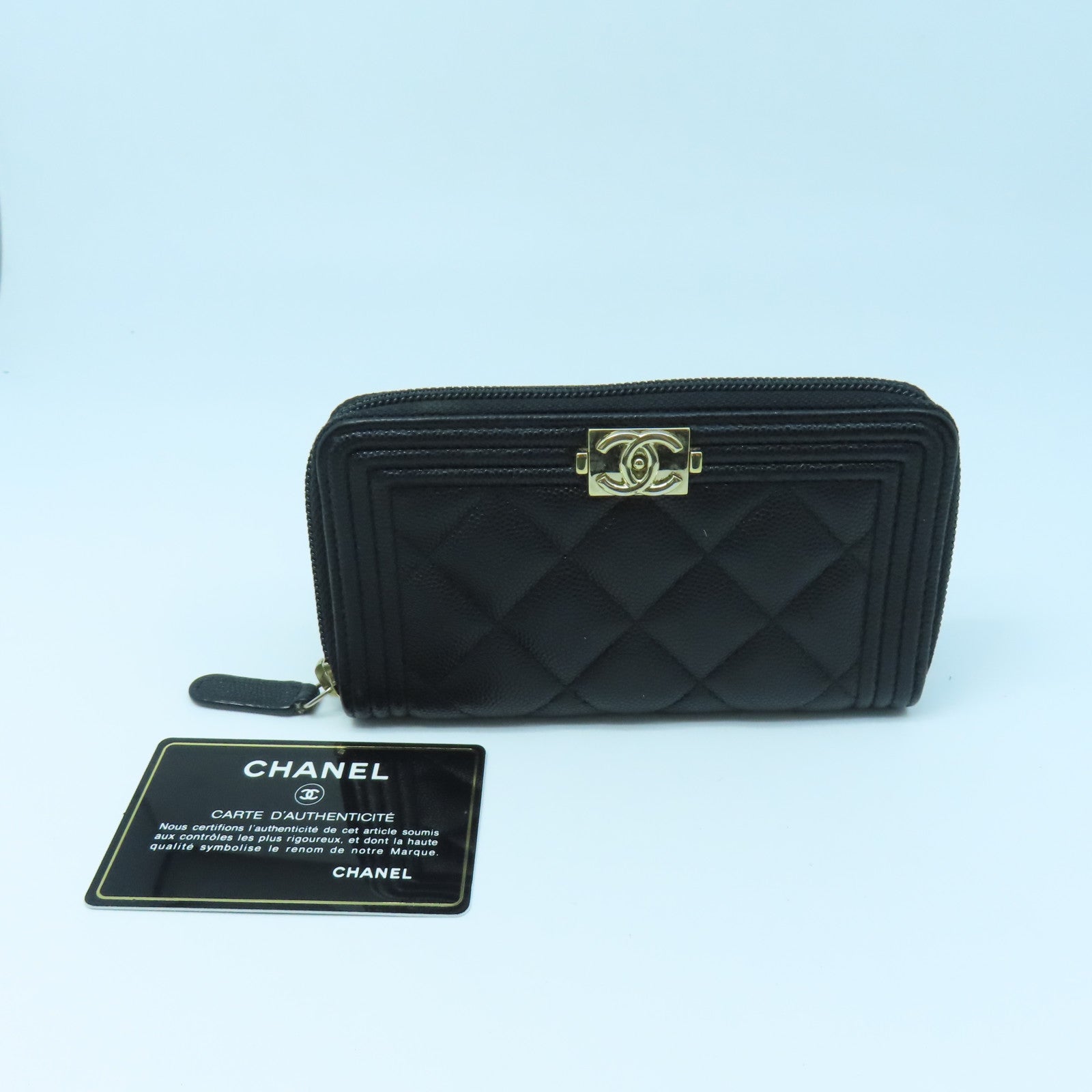 CHANEL Rhombus Caviar Leather Boy Round Wallet Gold Buckle Wallet Black