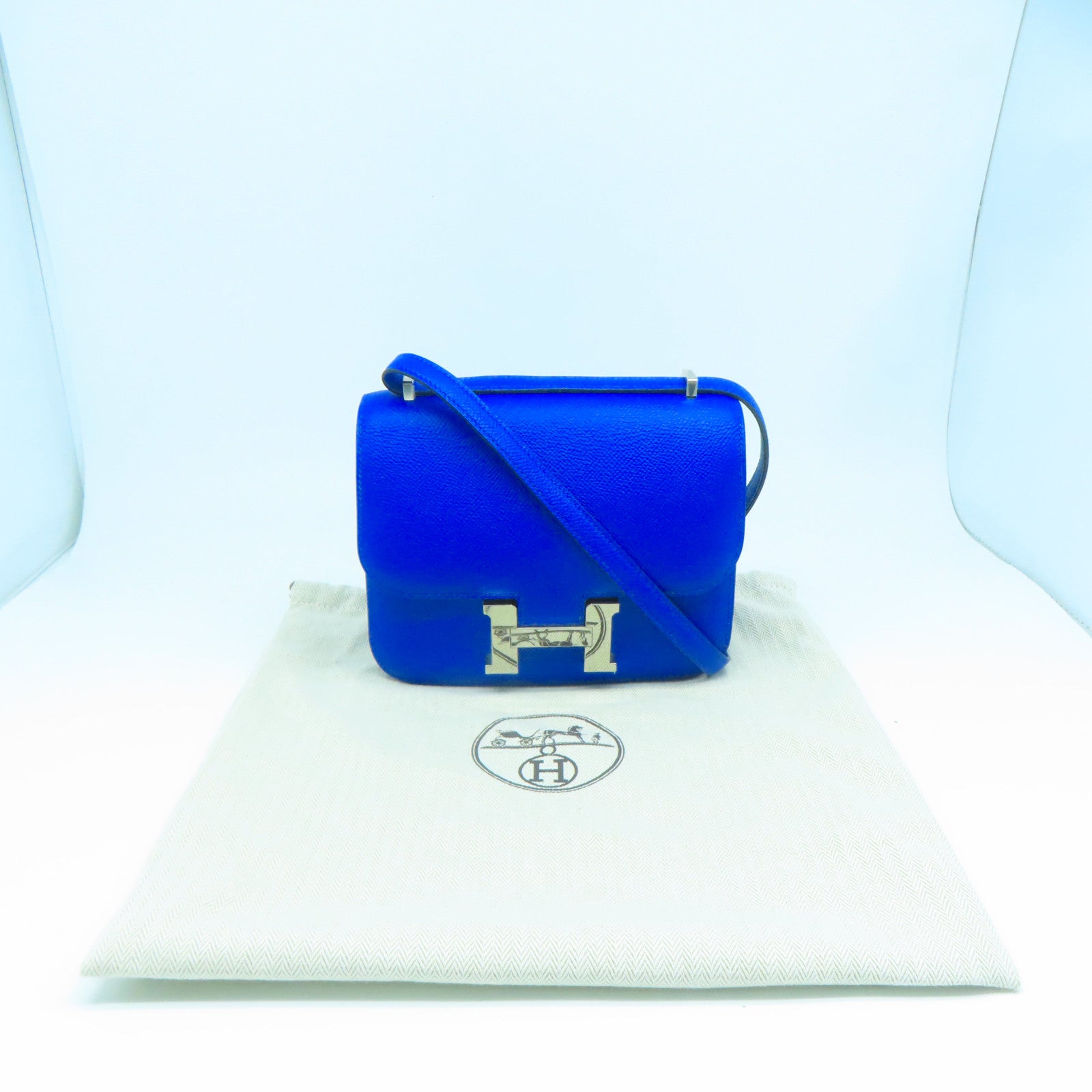 HERMES Epsom皮革Constance Mini銀扣肩背袋藍色