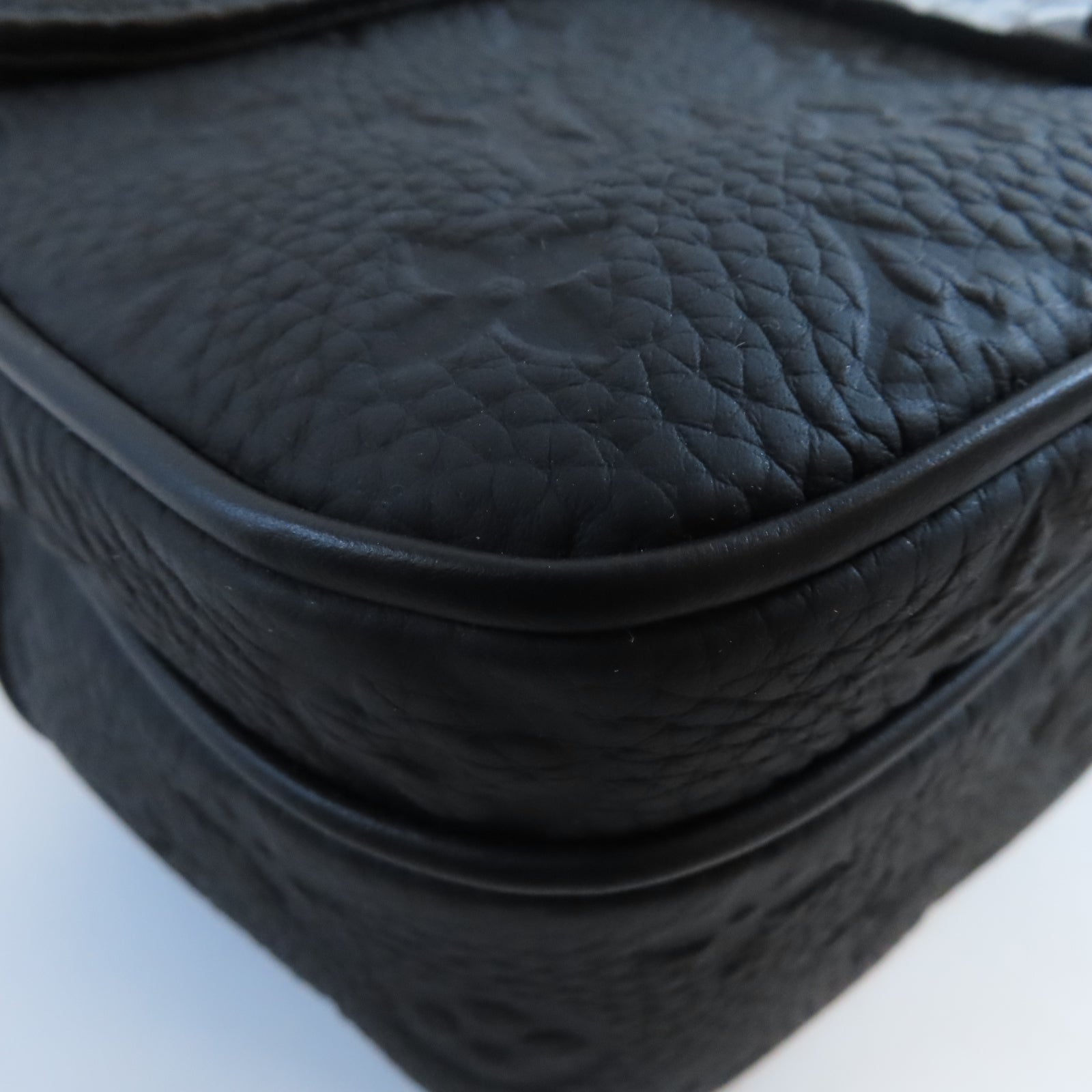 LOUIS VUITTON Monogram Empreinte S Lock黑扣手挽肩背兩用袋黑色