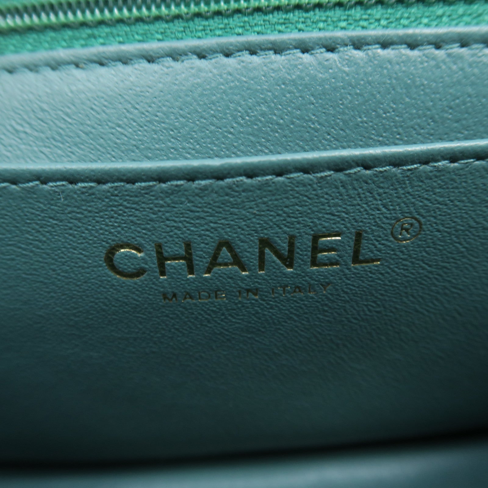 CHANEL rhombic cowhide leather Mini 17cm gold buckle chain shoulder bag green