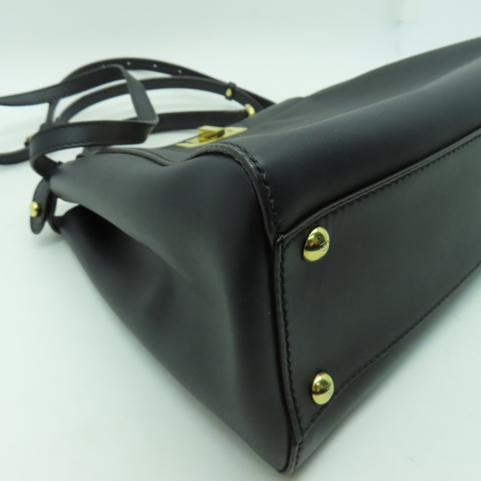 FENDI 牛皮皮革Peekaboo金扣手挽肩背兩用袋黑色