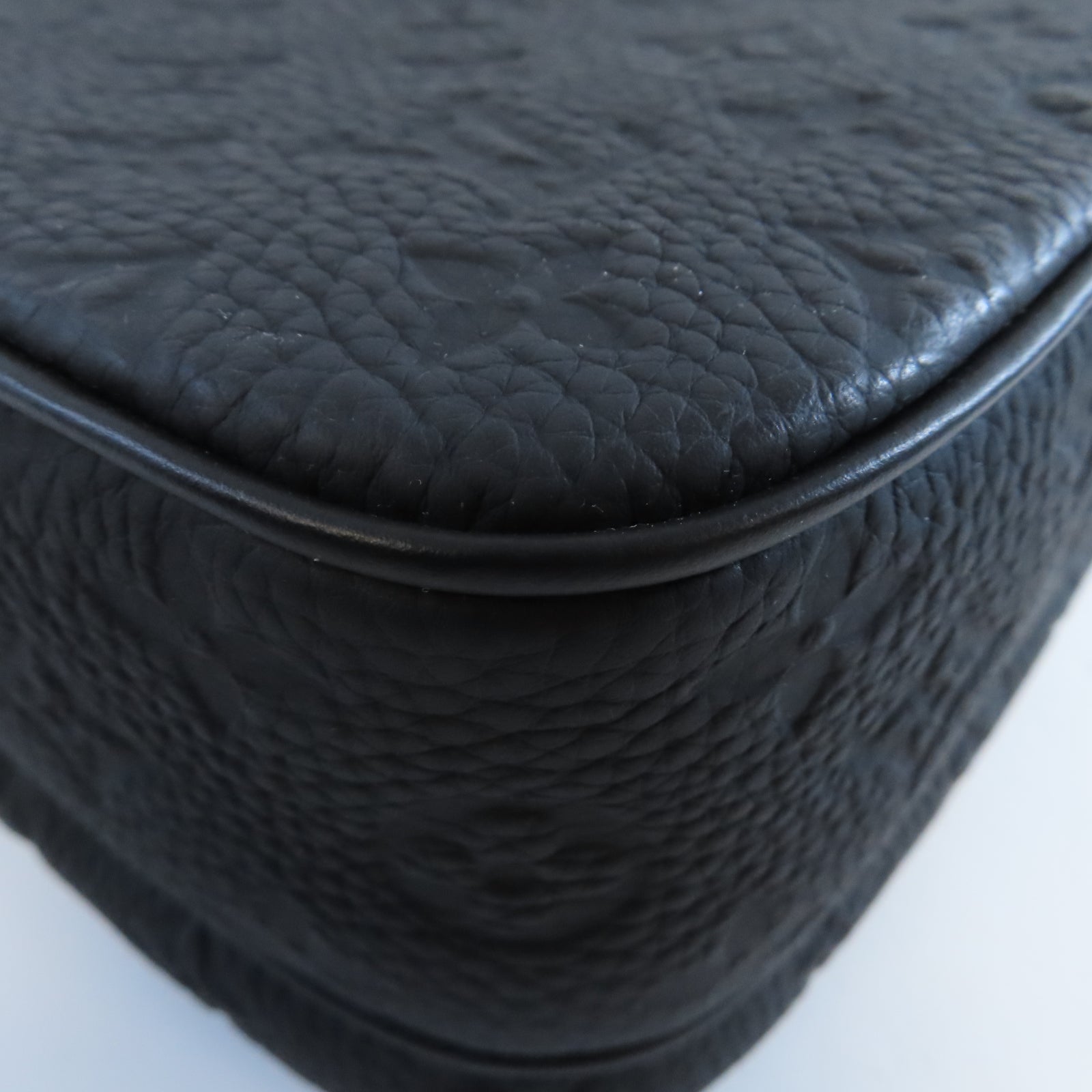 LOUIS VUITTON Monogram Empreinte S Lock黑扣手挽肩背兩用袋黑色