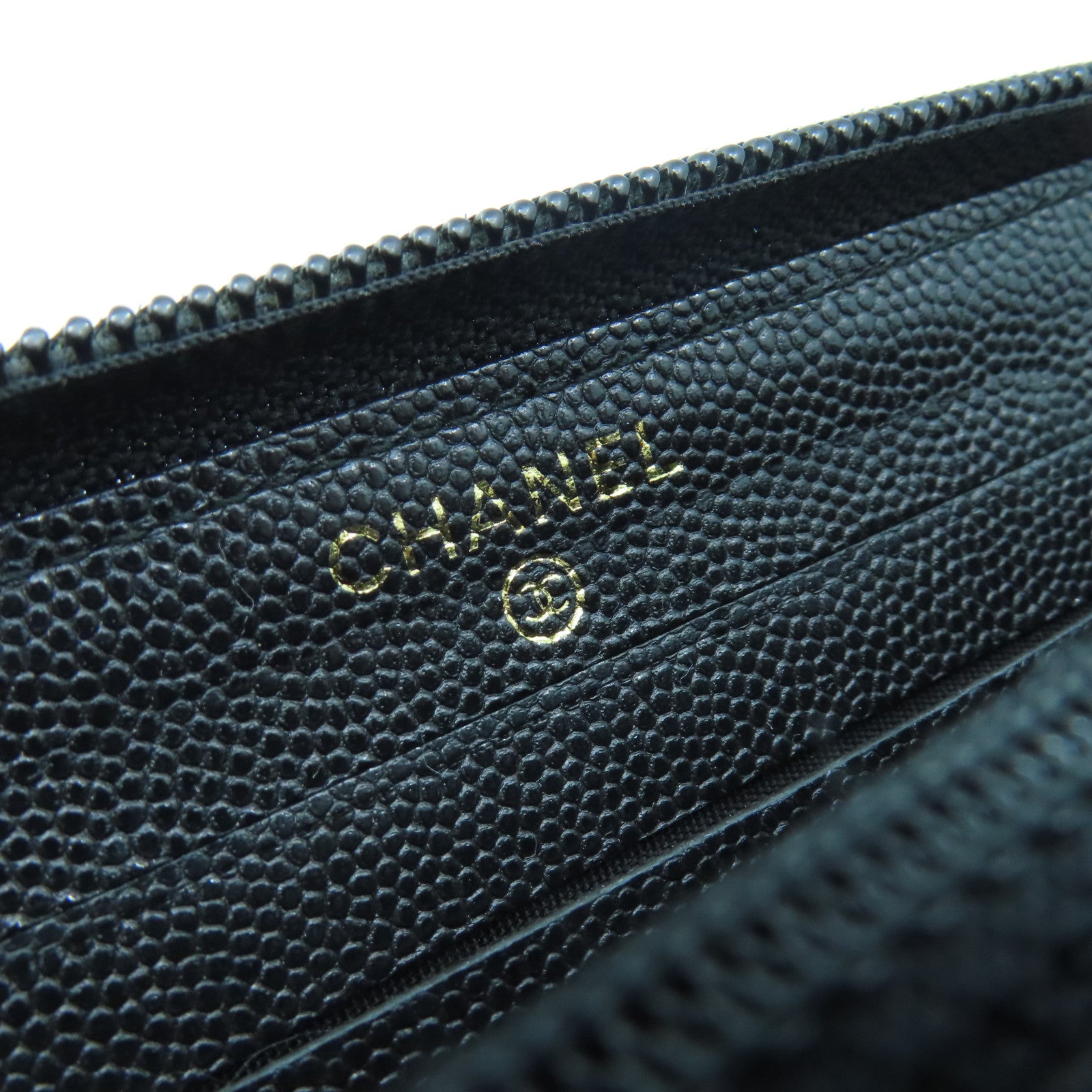 CHANEL Rhombus Caviar Leather Boy Round Wallet Gold Buckle Wallet Black