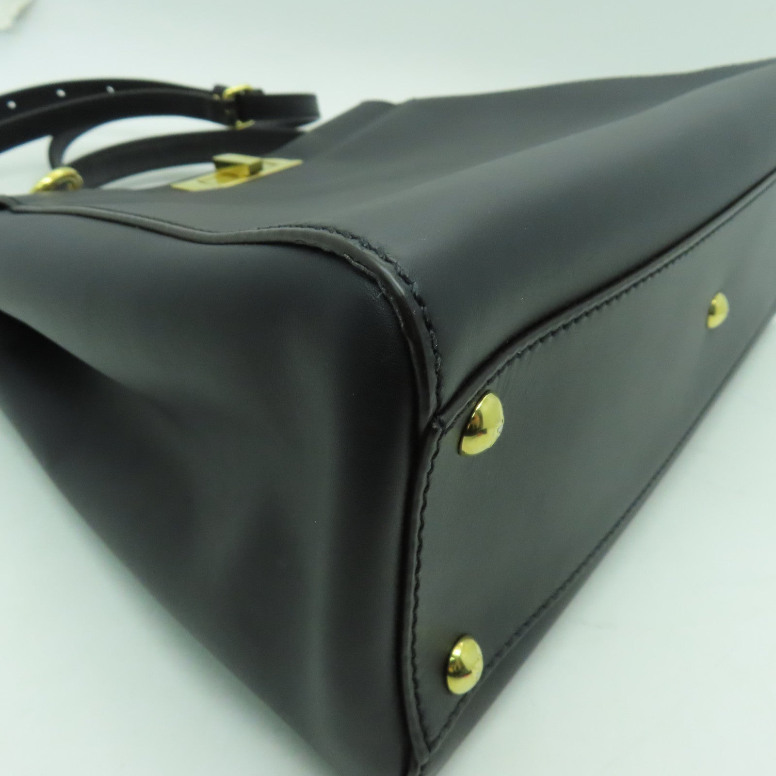 FENDI 牛皮皮革Peekaboo金扣手挽肩背兩用袋黑色