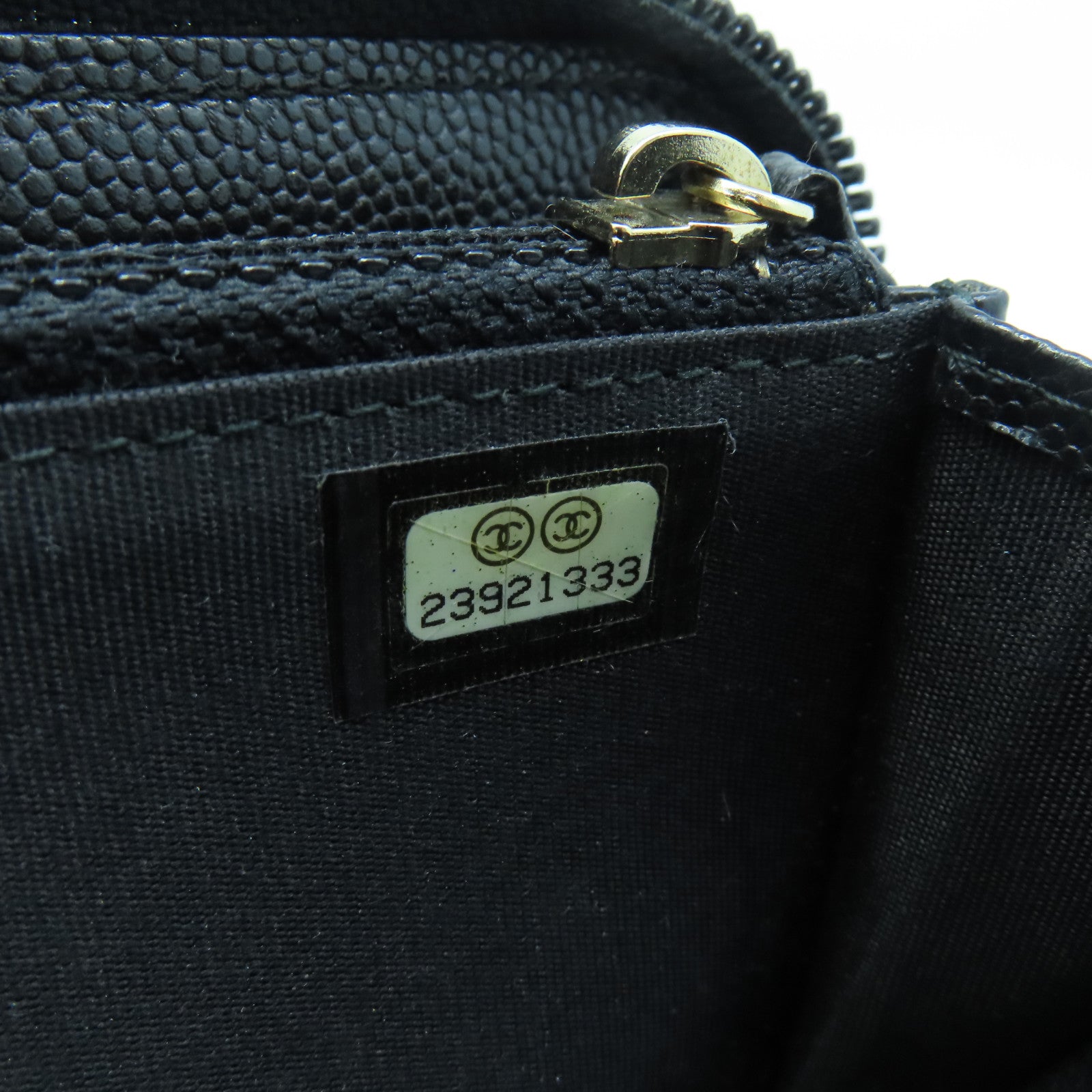 CHANEL Rhombus Caviar Leather Boy Round Wallet Gold Buckle Wallet Black