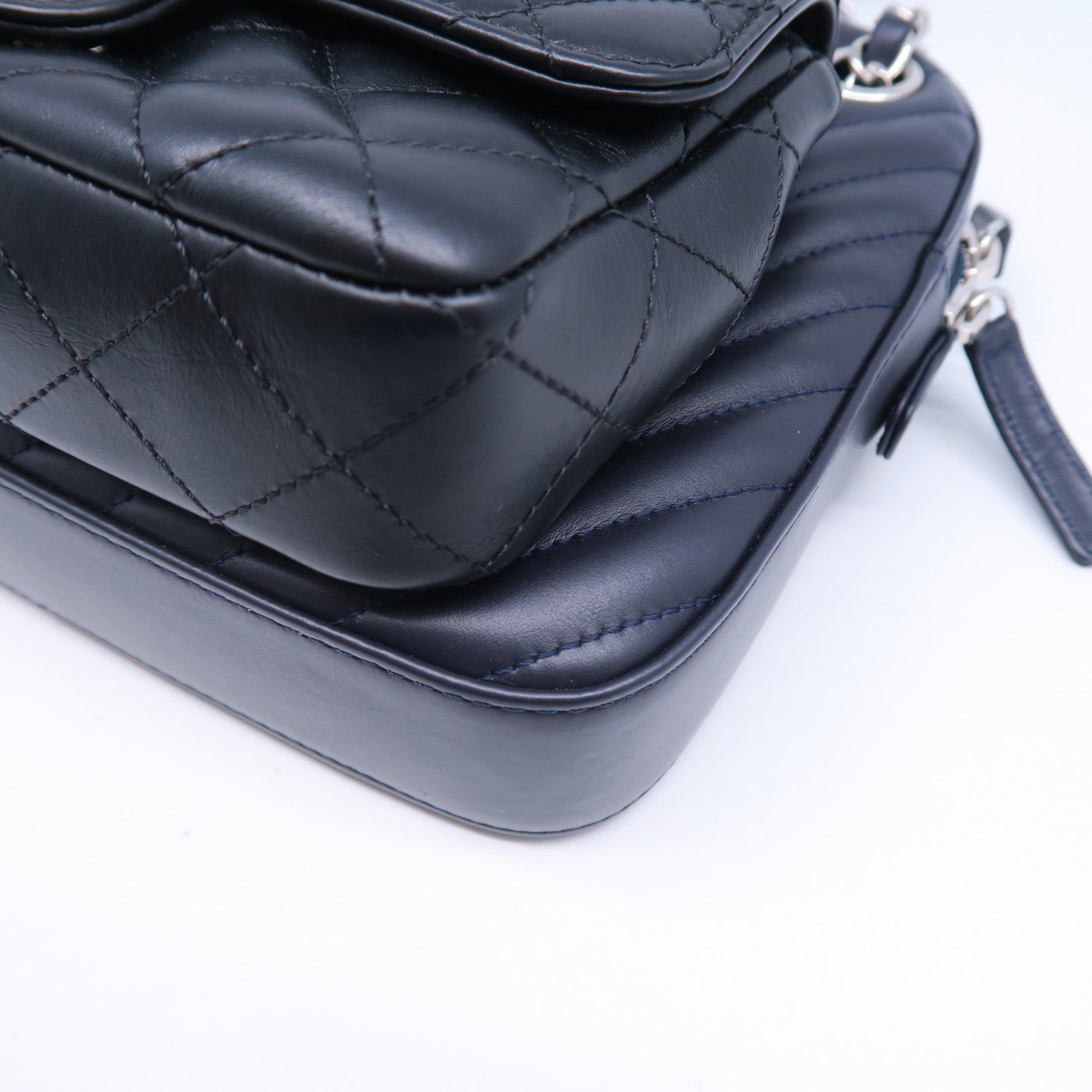 CHANEL 斜紋/菱格牛皮皮革Chain Shoulder Bag銀扣鏈帶肩背袋深藍色/黑色