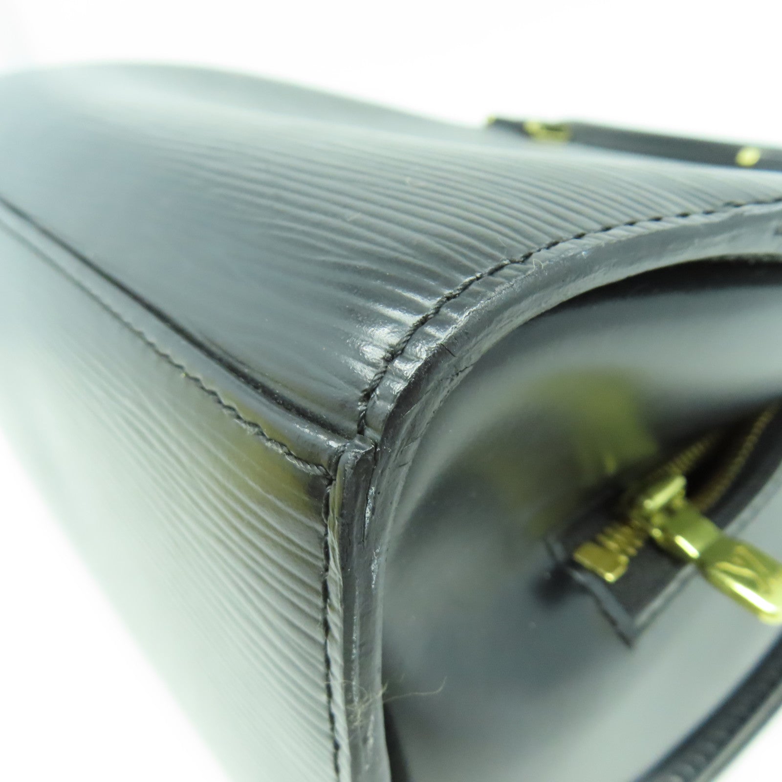 LOUIS VUITTON Epi Pont Neuf金扣手挽袋黑色