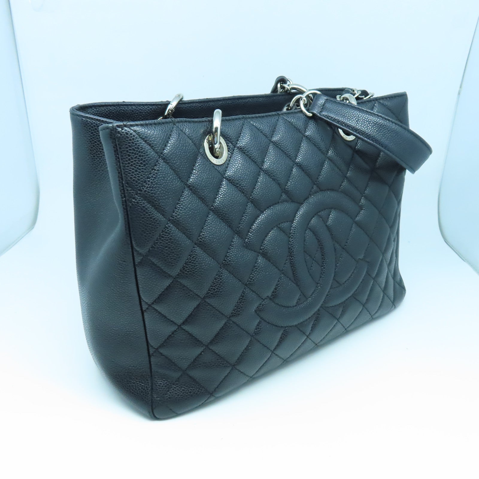 CHANEL Caviar皮革GST銀扣鏈帶肩背袋黑色