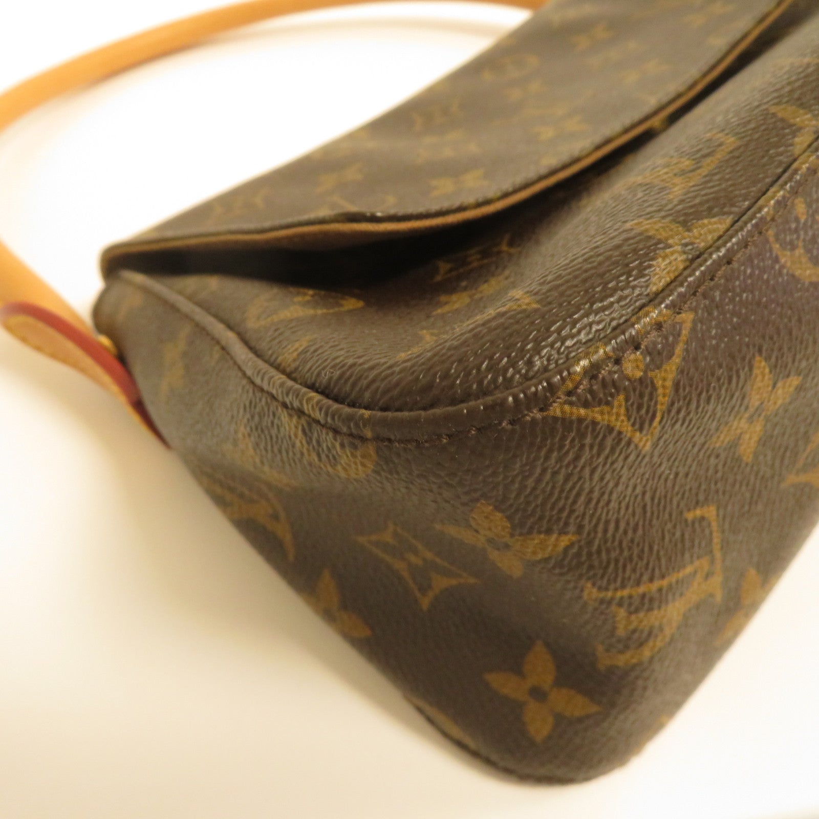 LOUIS VUITTON Monogram Mini Looping肩背袋啡色