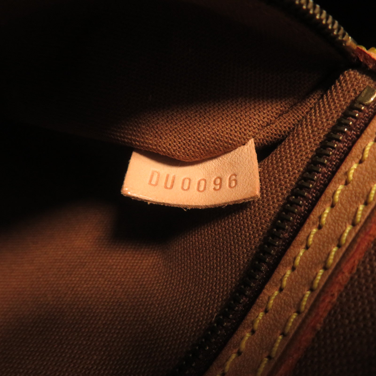 LOUIS VUITTON Monogram Mini Looping肩背袋啡色