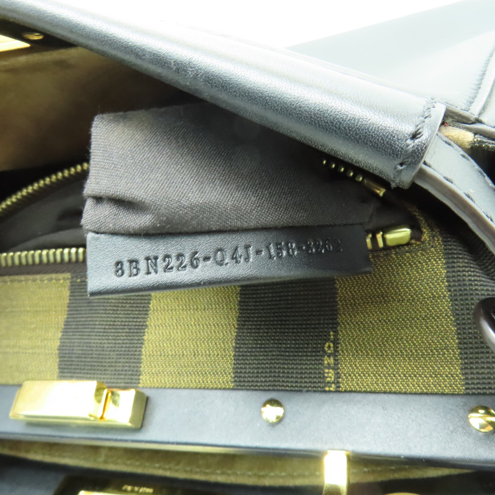 FENDI 牛皮皮革Peekaboo金扣手挽肩背兩用袋黑色