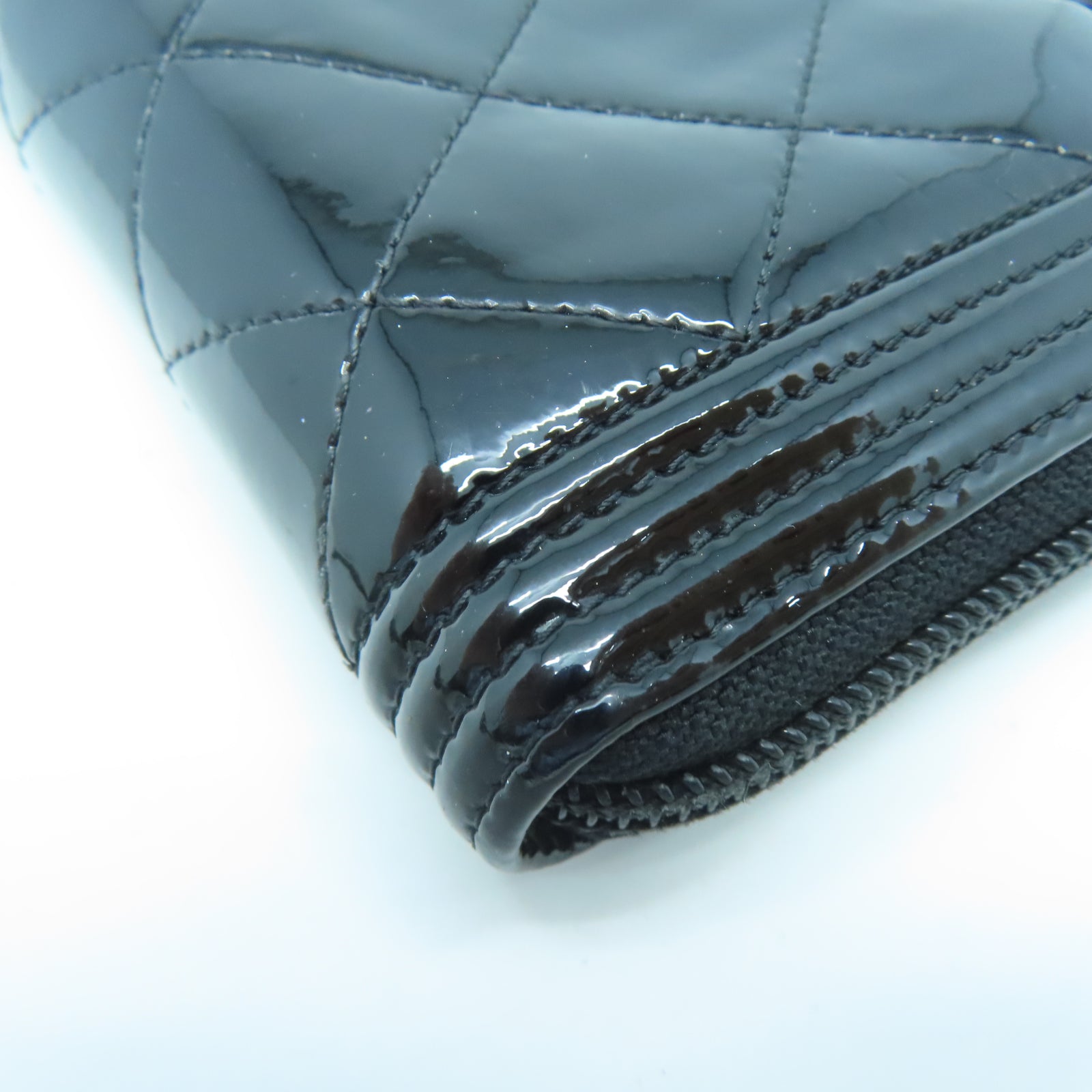 CHANEL 菱格漆皮皮革Boy Zipper Wallet銀扣長錢包黑色