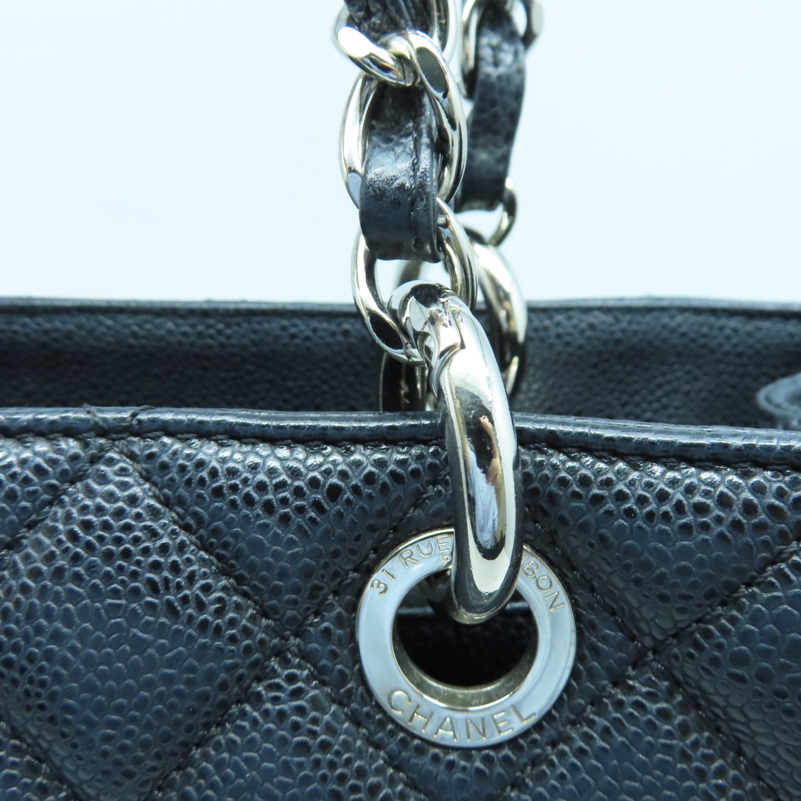 CHANEL Caviar皮革GST銀扣鏈帶肩背袋黑色