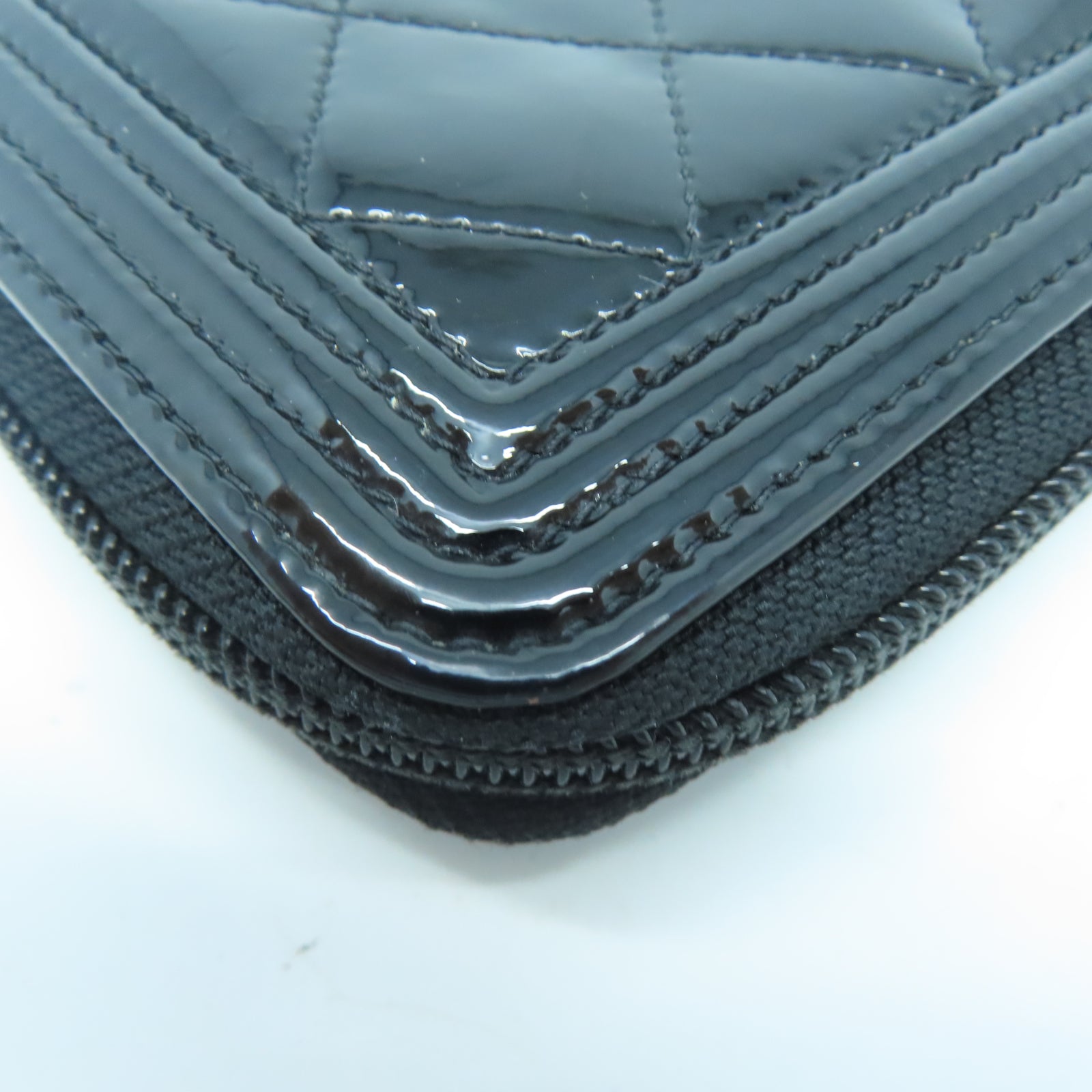 CHANEL 菱格漆皮皮革Boy Zipper Wallet銀扣長錢包黑色