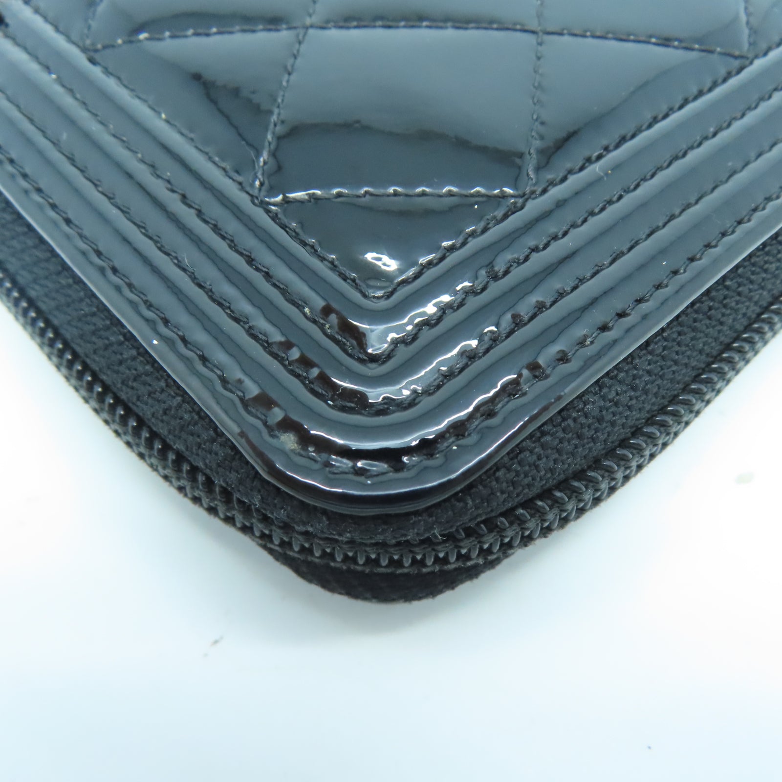 CHANEL 菱格漆皮皮革Boy Zipper Wallet銀扣長錢包黑色