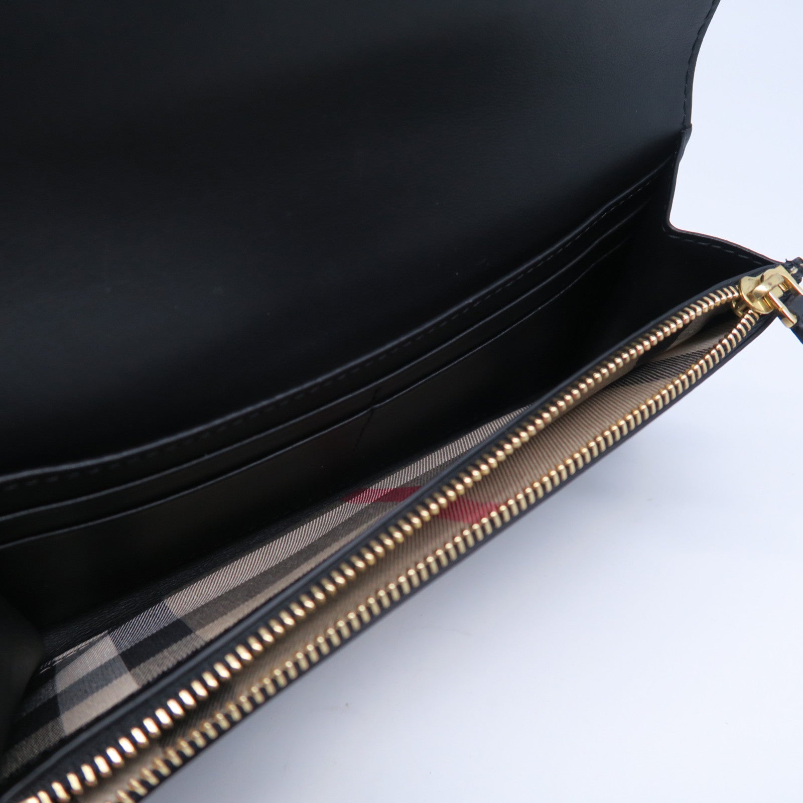 BURBERRY 牛皮皮革Long wallet金扣長錢包黑色