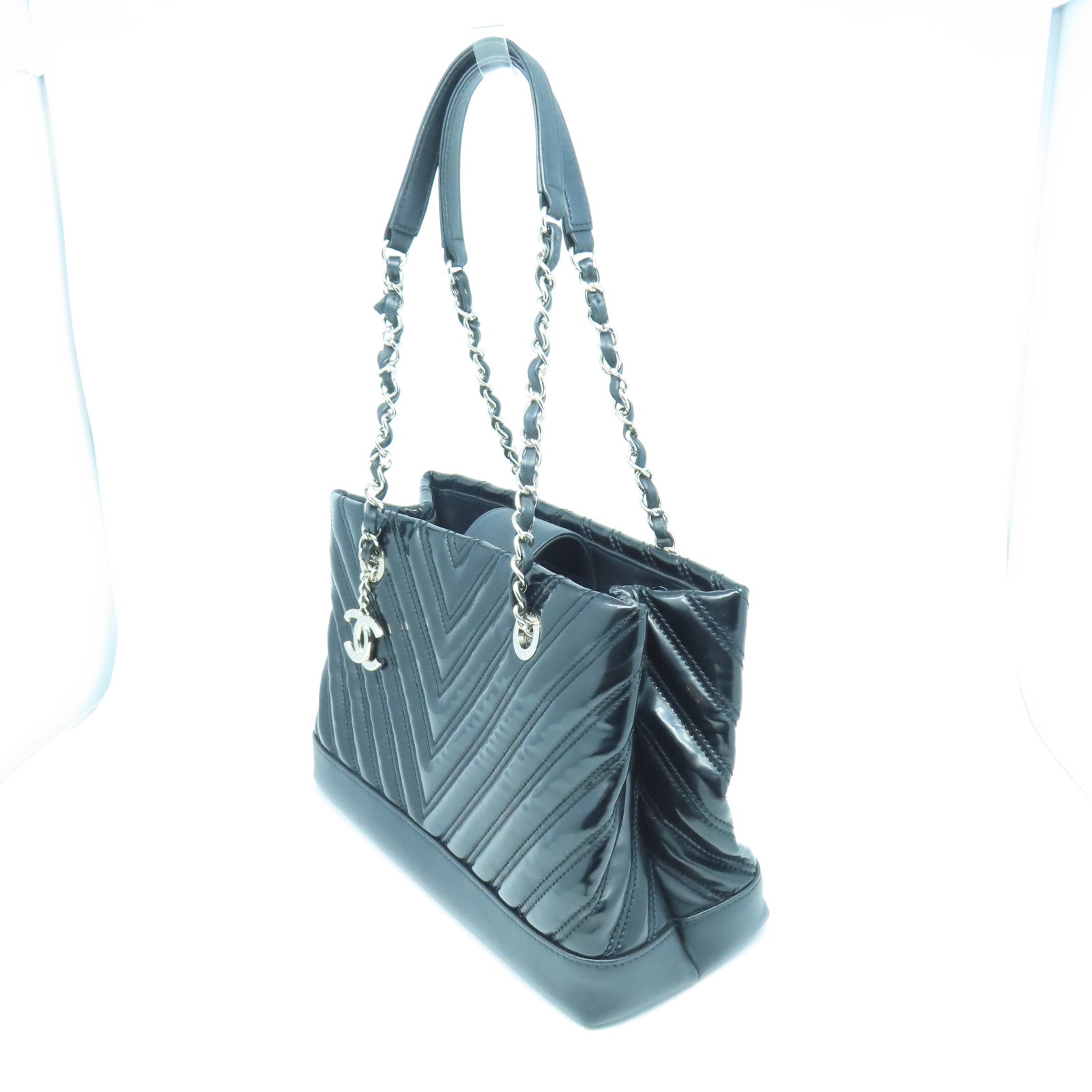 CHANEL twill patent leather Chain Shoulder Bag silver buckle chain shoulder bag black