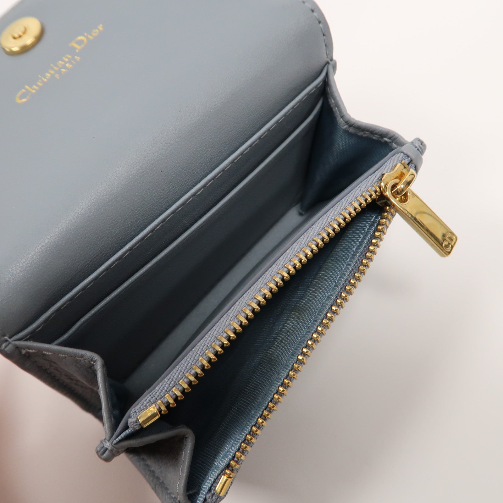 Dior 牛皮皮革Caro XS Wallet金扣錢包淺藍色