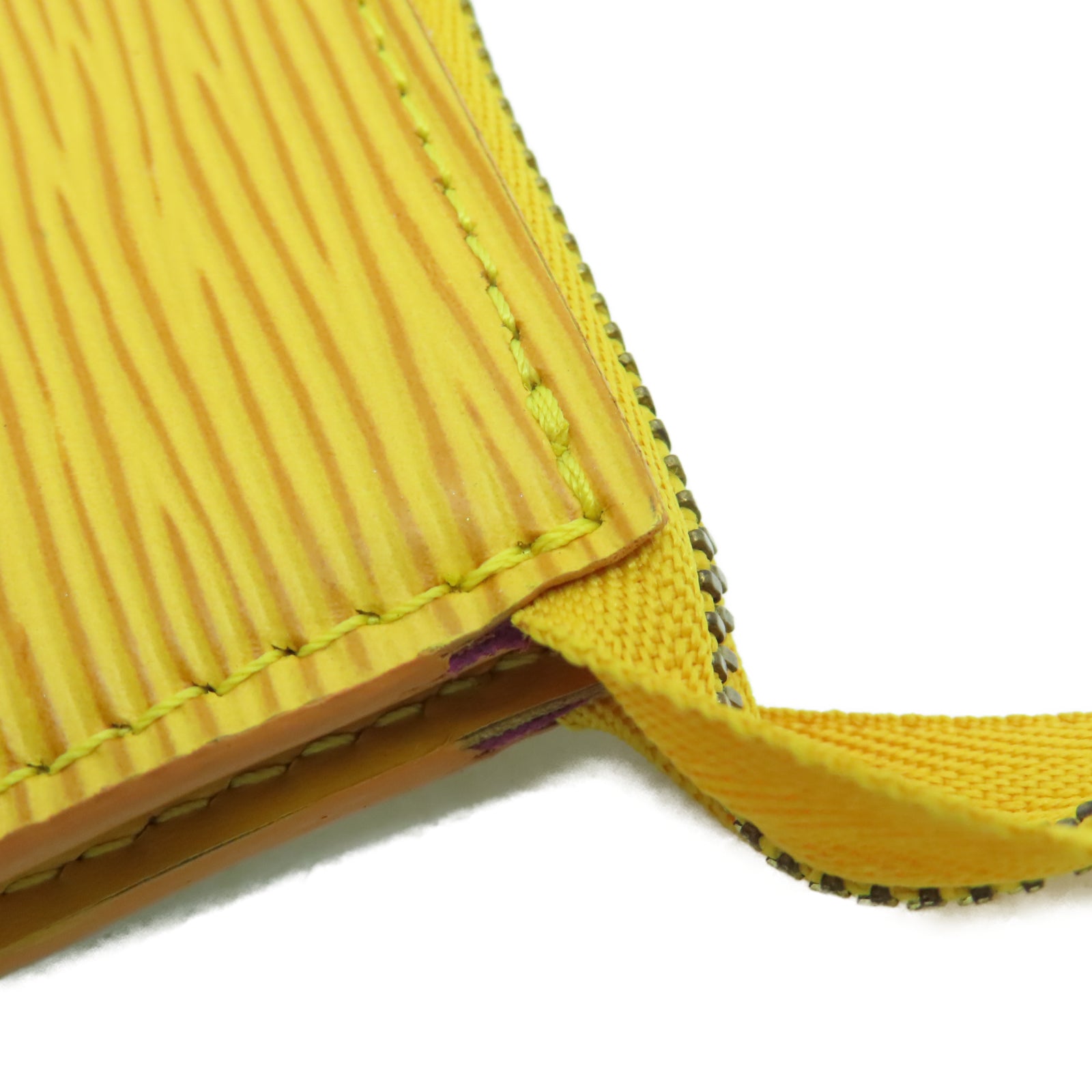 LOUIS VUITTON Epi Pochette Accessories金扣手拿包黃色