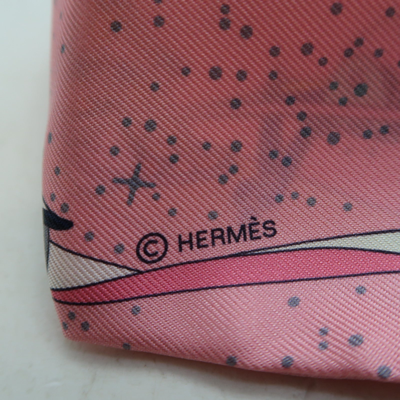 HERMES 絲質Twilly絲巾粉紅色