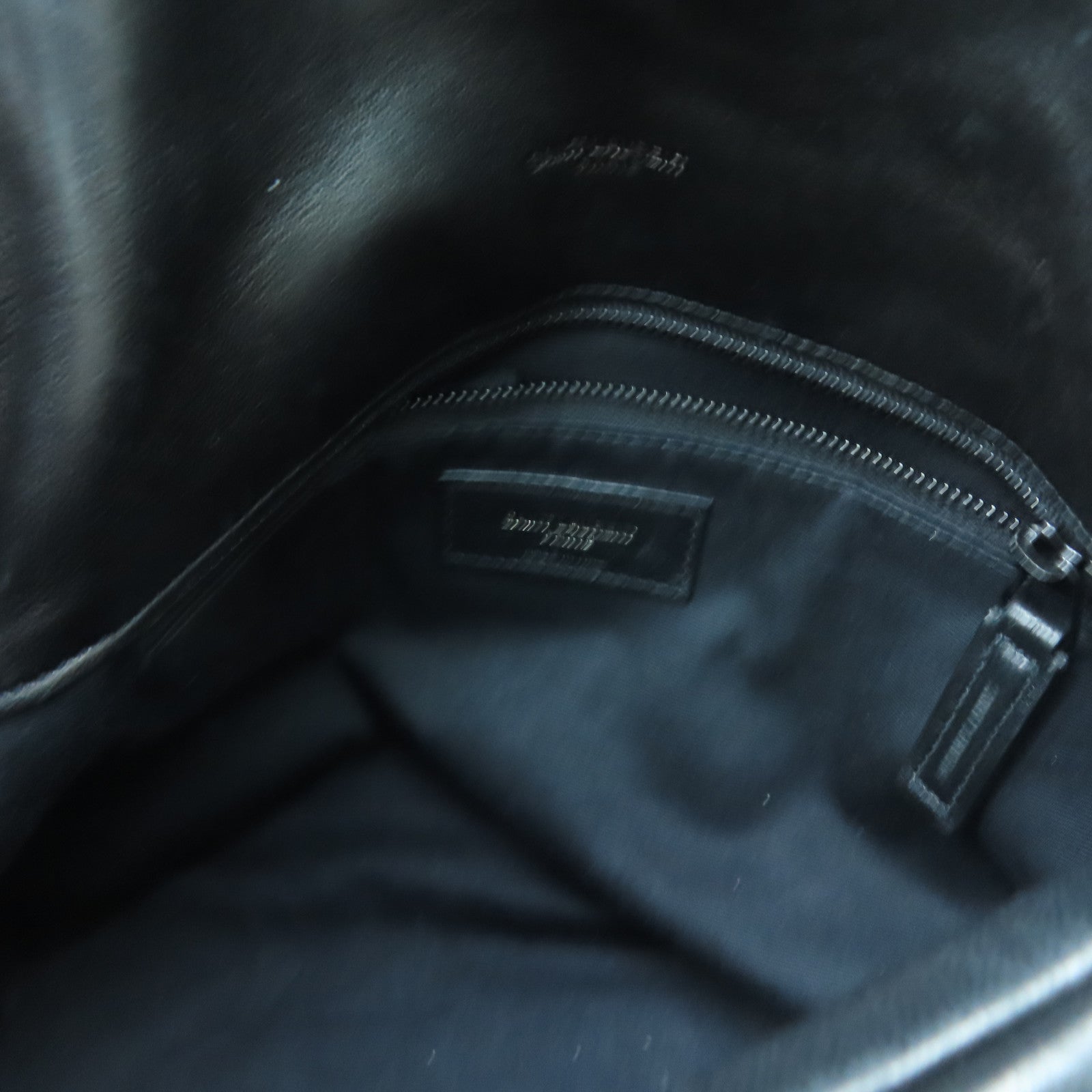 SAINT LAURENT 牛皮皮革Chain Shoulder黑扣/銀扣鏈帶肩背袋黑色