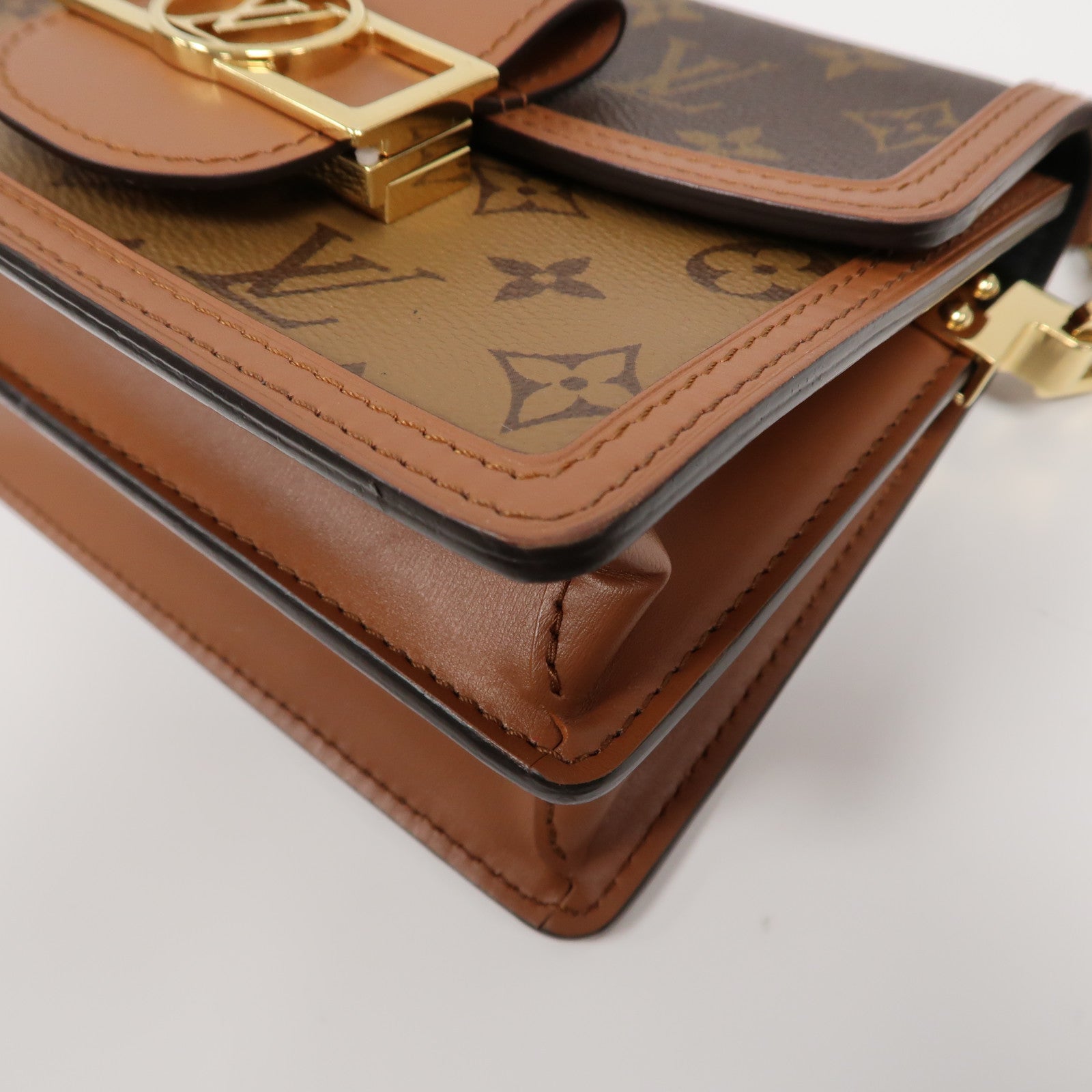 LOUIS VUITTON Monogram Mini Dauphine金扣肩背袋啡色