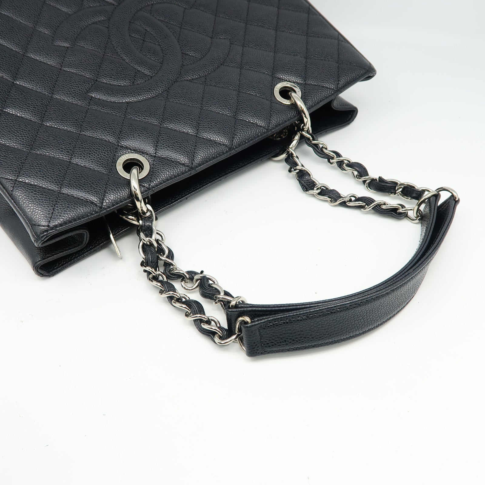 CHANEL 菱格Caviar皮革GST Shoulder Bag銀扣肩背袋黑色