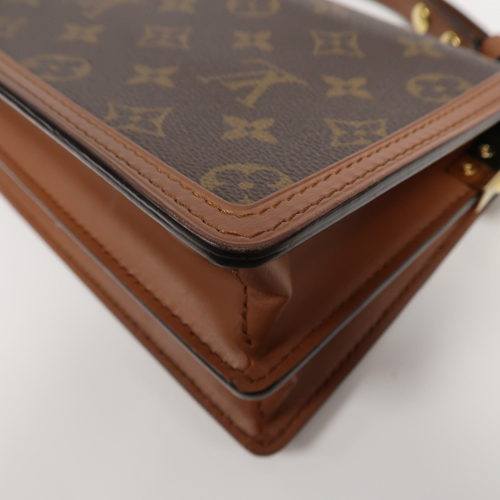 LOUIS VUITTON Monogram Mini Dauphine金扣肩背袋啡色