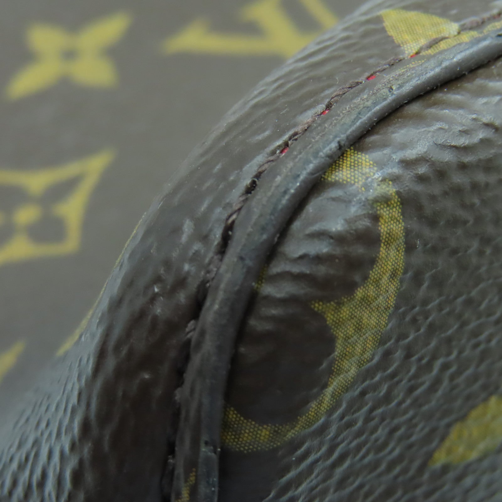 LOUIS VUITTON Monogram Neo Noe MM金扣肩背袋棕色/紅色