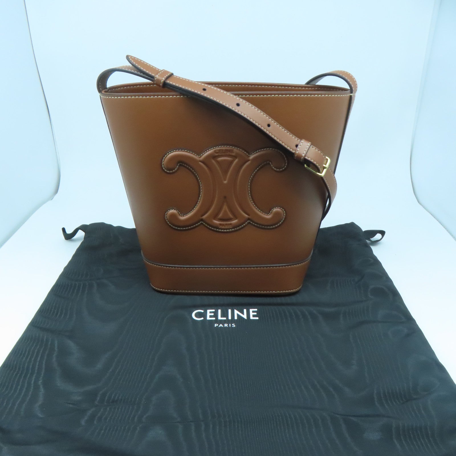 CELINE 牛皮皮革Small Bucket Bag金扣肩背袋啡色