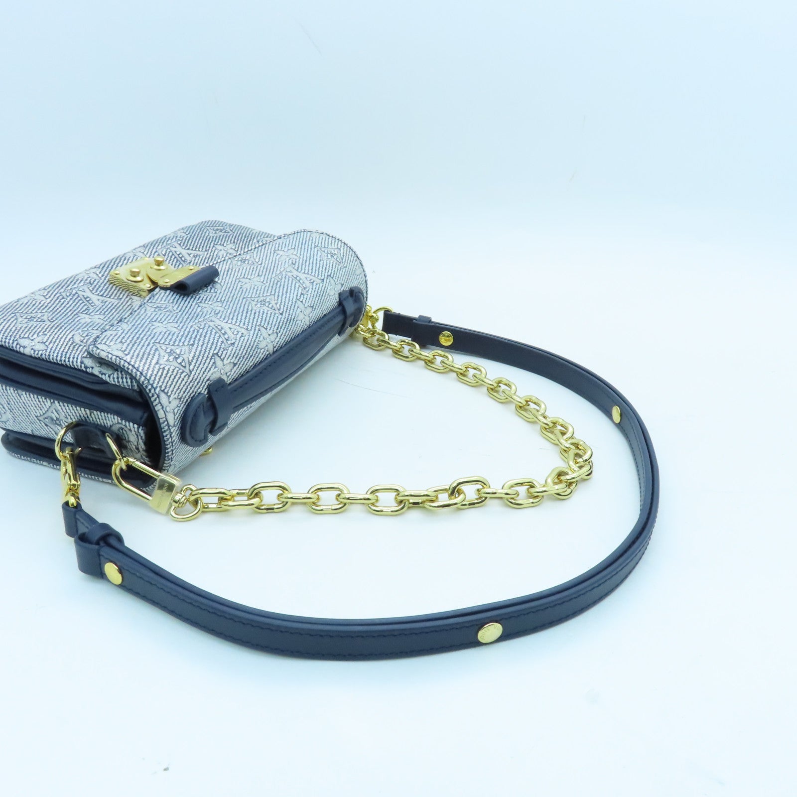 LOUIS VUITTON Monoglam Pochette Metis East West gold buckle handle shoulder bag dual-use blue