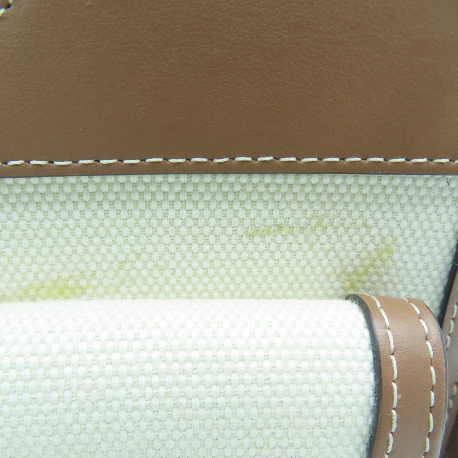 BURBERRY 帆布/皮革Mini Tri-Tone Pocket Bag金扣手挽肩背两用袋白色/啡色