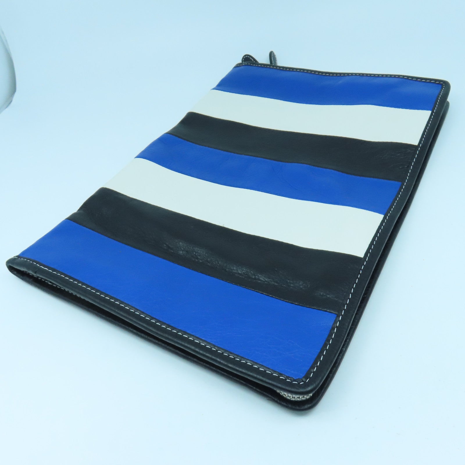 BALENCIAGA 牛皮皮革Clutch Bag銀扣手拿包黑色/藍色/白色