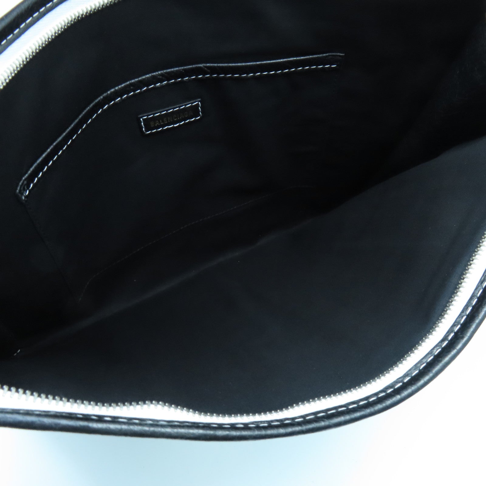 BALENCIAGA 牛皮皮革Clutch Bag銀扣手拿包黑色/藍色/白色