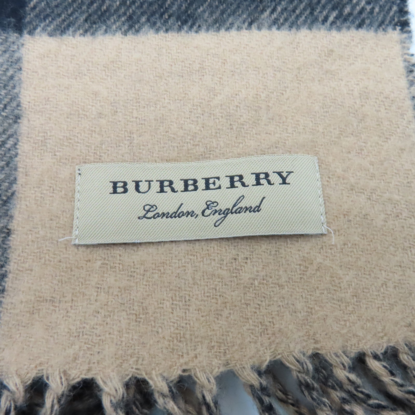 BURBERRY 羊絨Scarf圍巾啡色/卡其色