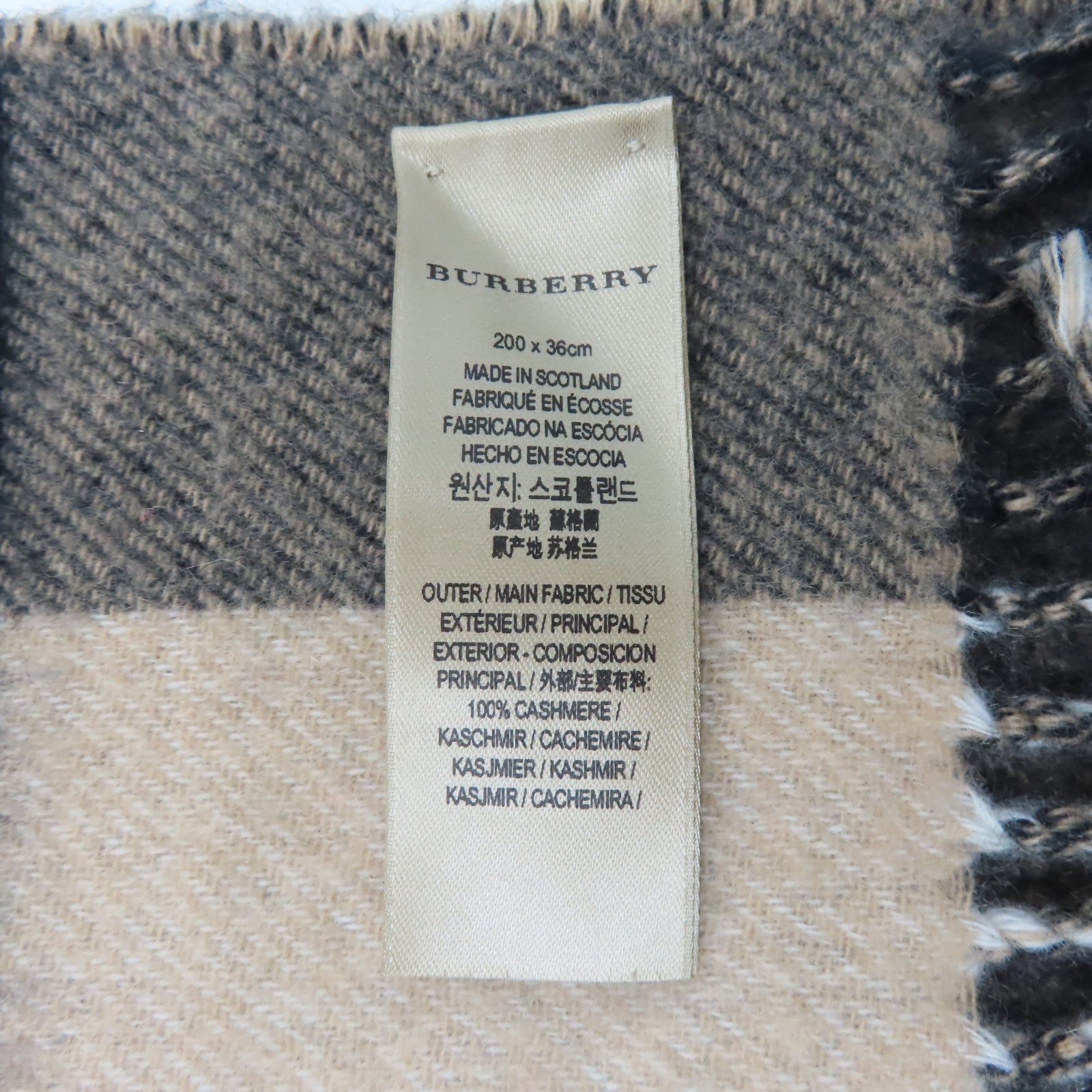 BURBERRY 羊絨Scarf圍巾啡色/卡其色