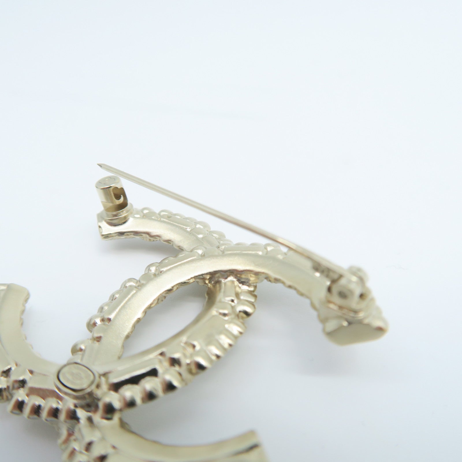 CHANEL Metal Brooch Brooch Gold