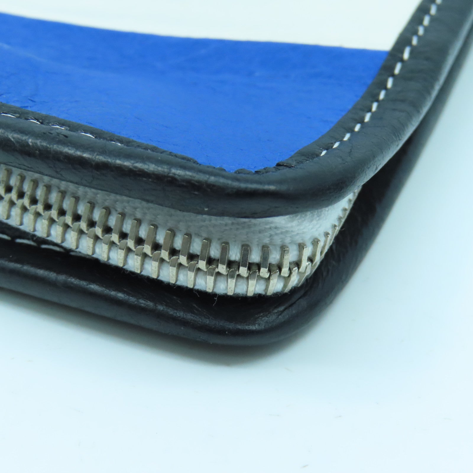BALENCIAGA 牛皮皮革Clutch Bag銀扣手拿包黑色/藍色/白色