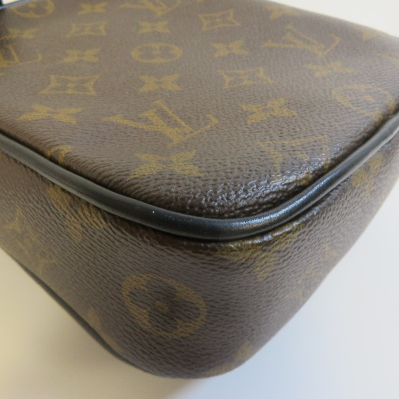 LOUIS VUITTON Monogram Christopher Wearable Wallet肩背袋啡色/黑色