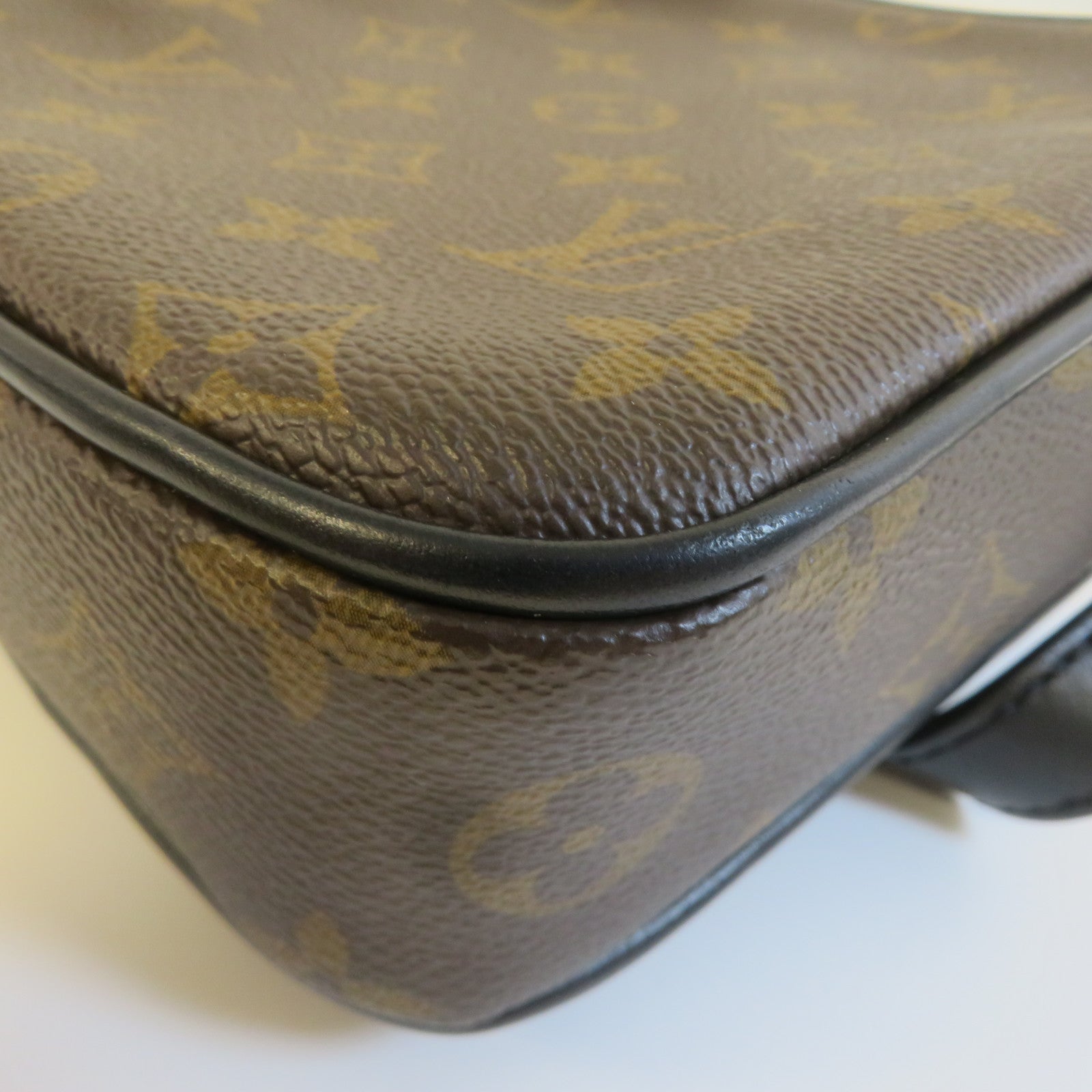 LOUIS VUITTON Monogram Christopher Wearable Wallet肩背袋啡色/黑色