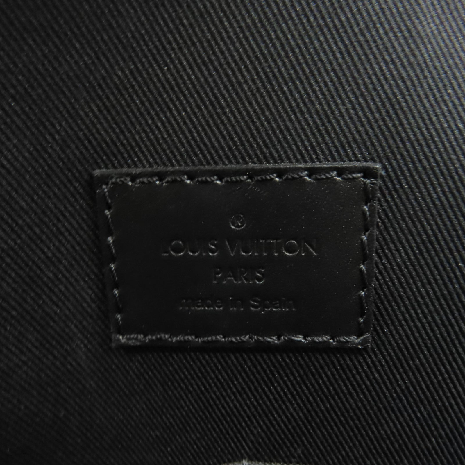 LOUIS VUITTON Monogram Magnetic Messenger Bag肩背袋啡色