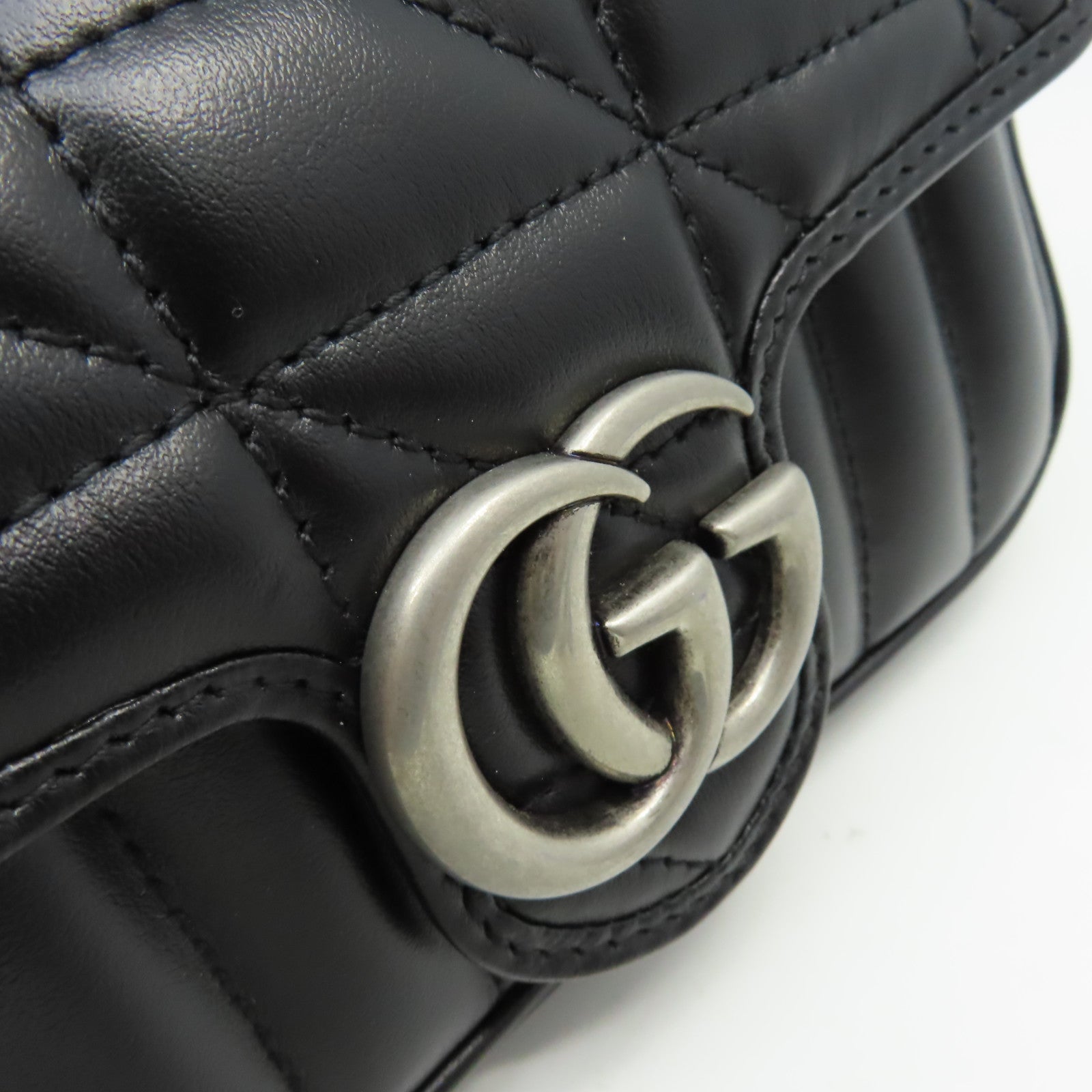 GUCCI 牛皮皮革GG Marmont Shoulder Bag金扣鏈帶肩背袋黑色
