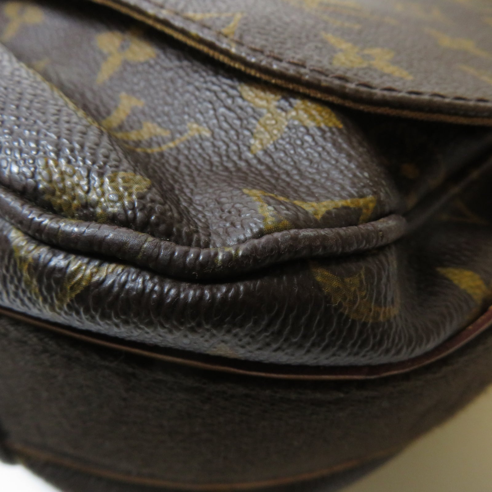 LOUIS VUITTON Monogram Beaubourg MM Messenger Bag金扣肩背袋啡色