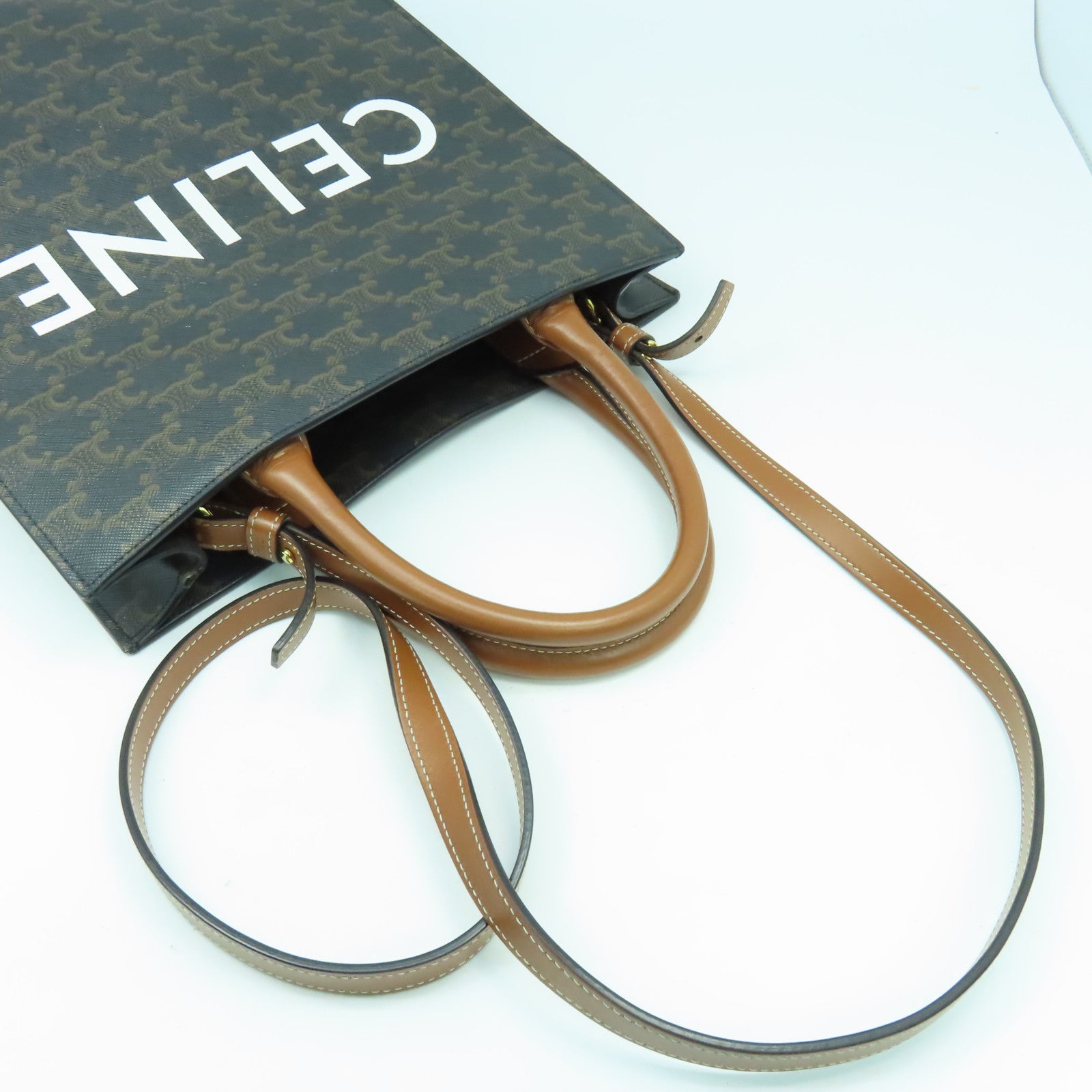 CELINE 塗層帆布Small Triomphe Cabas金扣手挽肩背兩用袋啡色